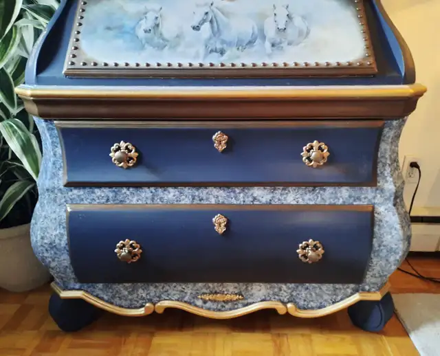 Secretary Desk/shelves/drawers - must sell/moving in Bookcases & Shelving Units in Hamilton - Image 6