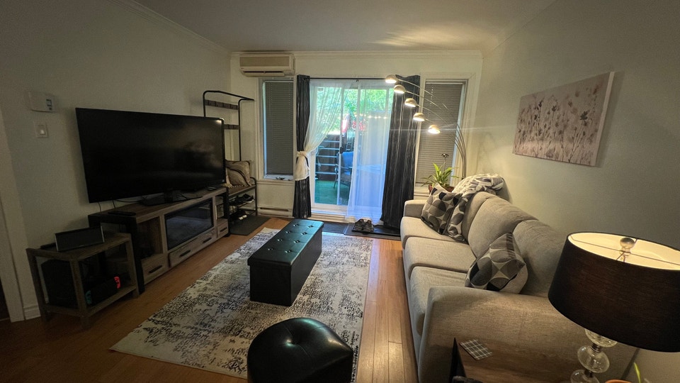 logement à louer st-hubert, 2 chambres 4