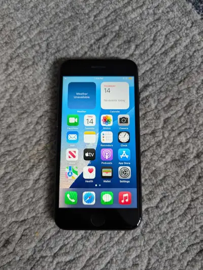 Excellent condition iPhone SE 2nd generation, View more