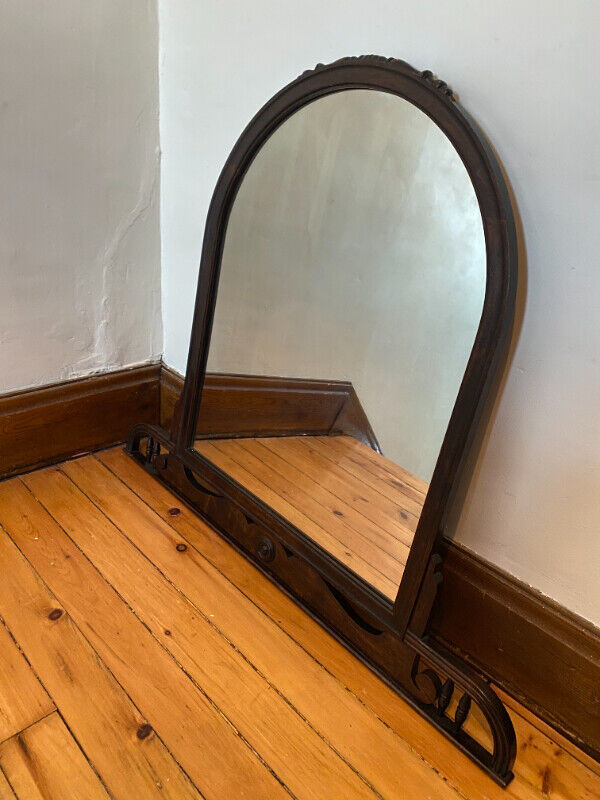 Gorgeous Antique Mirror with Ornate Wood Frame from 1924 in Arts & Collectibles in Kitchener / Waterloo - Image 2