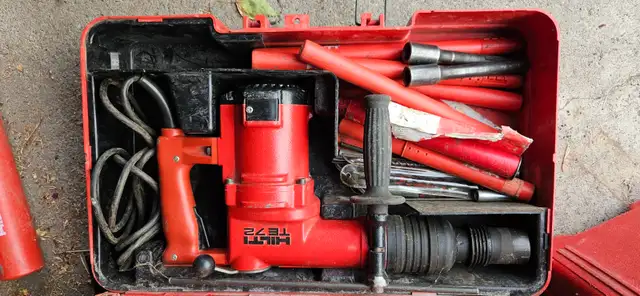 Hilti concrete hammer drill in Power Tools in Calgary - Image 6