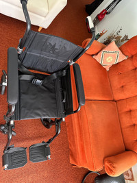 Small/medium travel chair