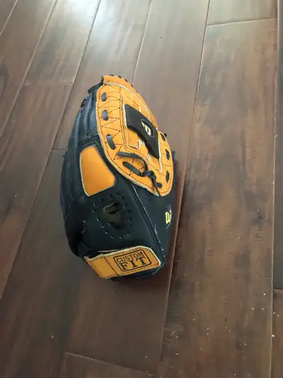 professional baseball glove, View more