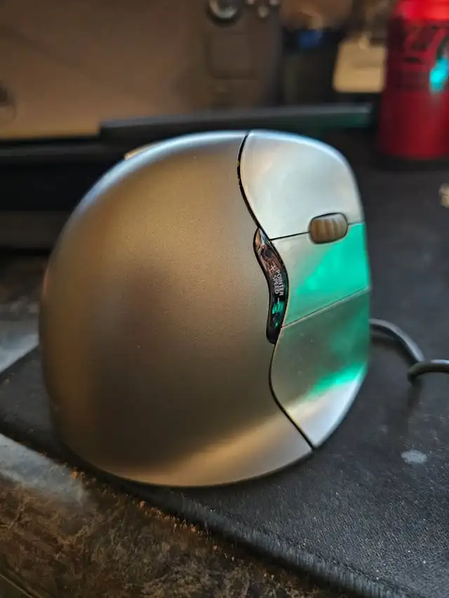 Evoluent Vertical Mouse 4 Right Hand (VM4R)64285830394243120