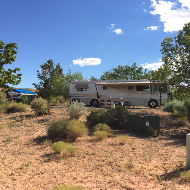 1996 Monaco RV 40ft - Diesel Push in RVs & Motorhomes in Calgary - Image 2