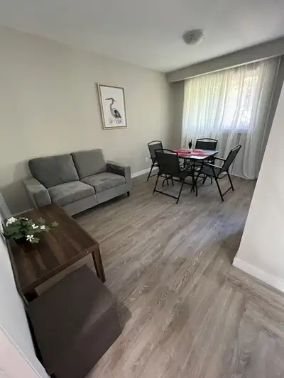 ROOM FOR RENT — $800 + Utilities FEBRUARY FIRST | Near Georgian College Ideal for MALE student or wo...