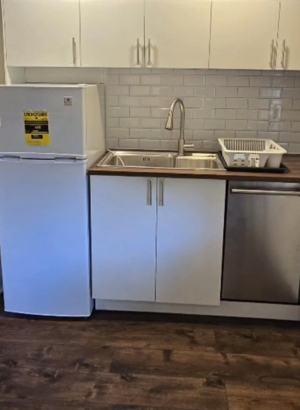 Furnished Bachelor Basement  – Ideal for a Single Fem 2