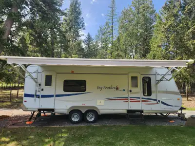 2008 Jay Feather Light 25ft Travel Trailer – Excellent Condition Looking for a lightweight, easy‑tow...