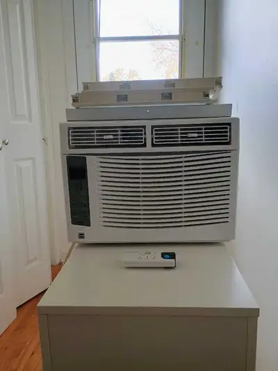 Climatiseur de Fenêtre de 6000 BTU RCA, View more