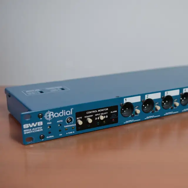 Radial SW8 MK2 Auto Switcher