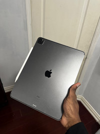 Apple iPad Pro 2020 12.9” ( Cellular + WiFi )