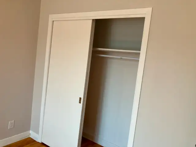 A LOUER - Grand 5 1/2 lumineux à Trois-Rivières ( De Normanville in Long Term Rentals in Trois-Rivières - Image 10