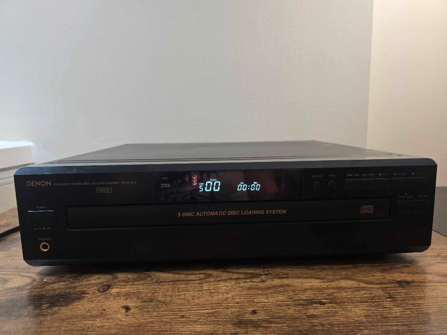 Denon DCM-370 5 Disc CD Changer Automatic Loading System PCM Aud in Stereo Systems & Home Theatre in Mississauga / Peel Region - Image 3