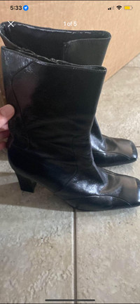 nine west  leather boots size 6