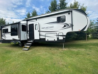 Grand Design Reflection 337 RLSFifth wheel Excellent condition