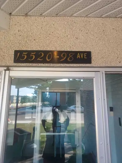 Big 1 Master bed room are available Immediately. Location: 15520 98 Avenue NW Edmonton Call for more...