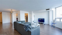 Two Bedroom Apartment Downtown London- Parking, Pool and Gym