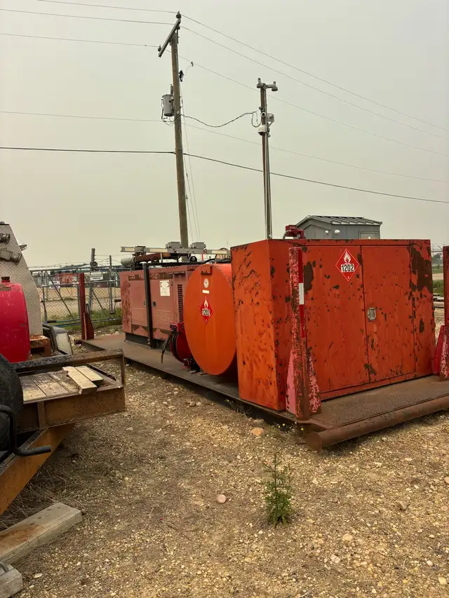 75kw John Deere generator / light tower / fuel unit