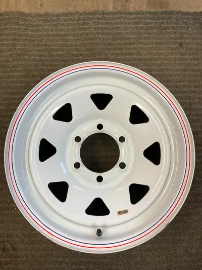 UNE ROUE D'ACIER 16' BLANCHE NEUVE, View more