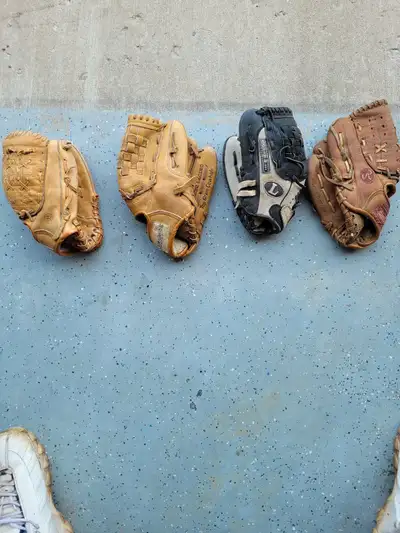 free baseball gloves , View more