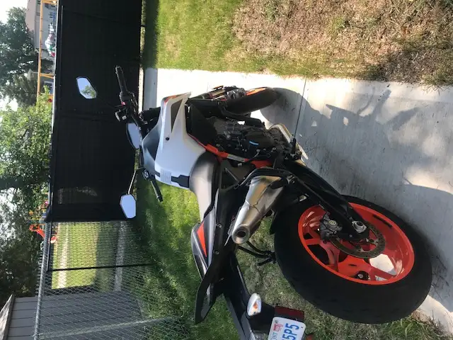 2021 KTM DUKE 890R in Street, Cruisers & Choppers in Edmonton - Image 5