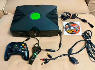 Excellent cosmetic and working condition. It has been modded by previous owner, and currently has Un...