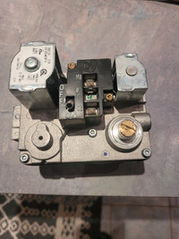 Carrier Payne Bryant White Rodgers Gas valve
