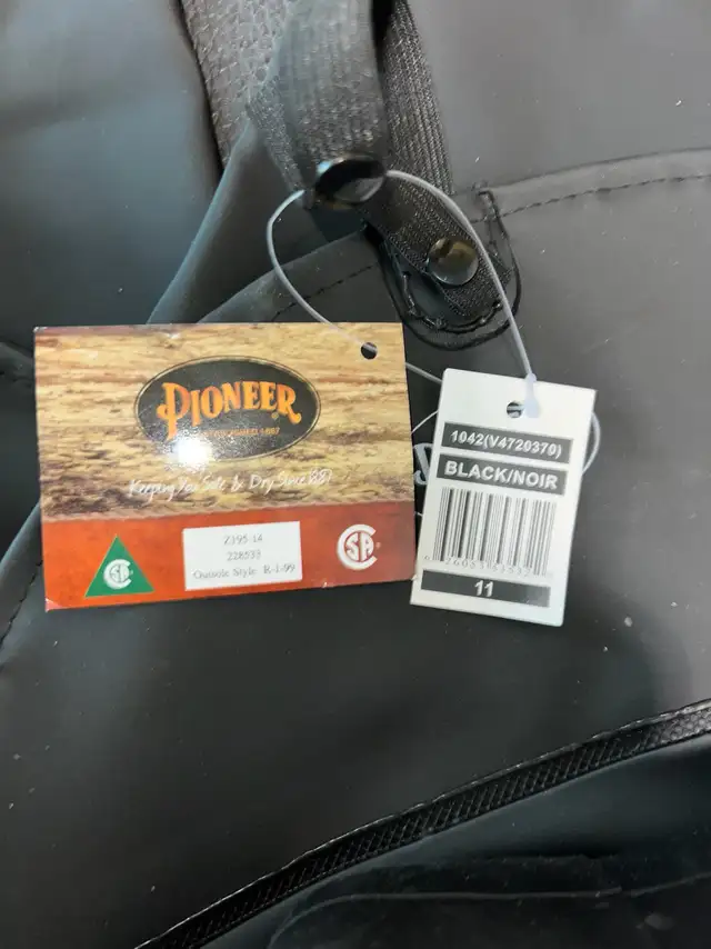 Pioneer Heavy Duty Steel Toe Hip Wader, CSA size 11 in Men's Shoes in Calgary - Image 4