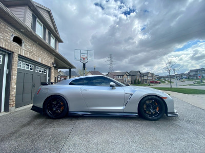 2017 Nissan GTR - Track Edition - 8.9 @ 160.68 (and more in it)