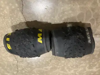 Maxxis Mammoth fat bike tires 26 x 4.0. Fast rolling tires.