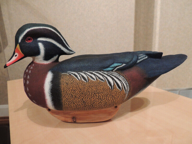 Canard sculpté par MICHEL LAMONTAGNE - Wood duck dans Art et objets de collection  à Longueuil/Rive Sud - Image 2