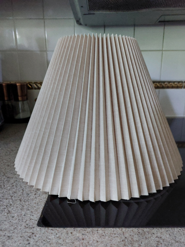 Beige Pleated Lampshade in Indoor Lighting & Fans in City of Toronto - Image 2