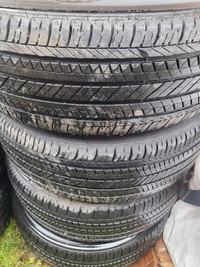 4 Bridgestone 235/60/18 107V