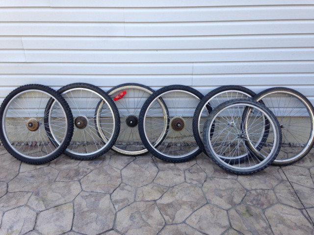 Roues et pneu 24’’et 26’’ pour vélo (usagé) dans Châssis et pièces  à Longueuil/Rive Sud