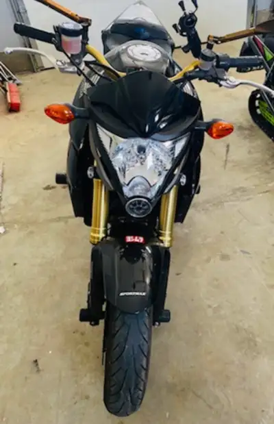 Great condition CB1000r. Stored in heated shop and maintained over the years. Text for any questions...