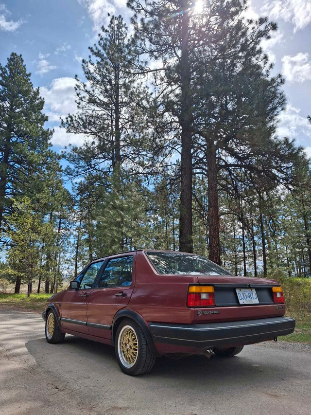 1987 VW Jetta 1.8 gas 5 speed  in Cars & Trucks in Cranbrook - Image 4