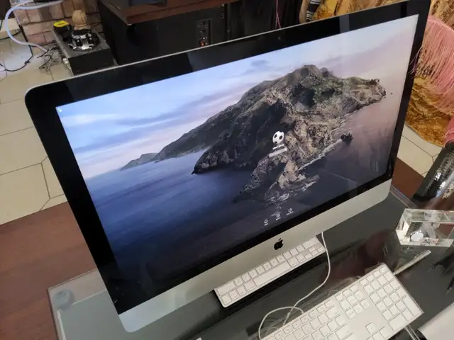 Imac 27 inc desk top computer in Desktop Computers in Hamilton - Image 7