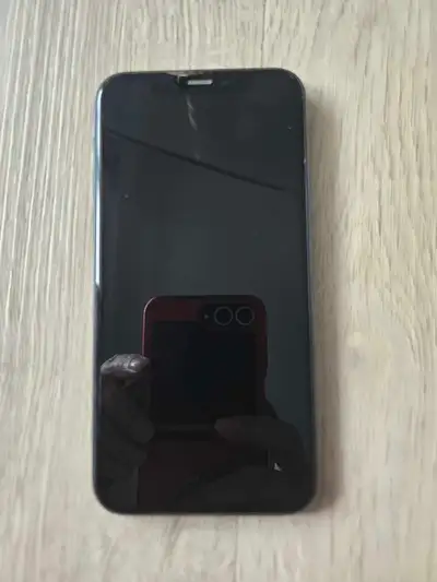 Iphone 11 pro 64GB in excellent Scratchless condition for sale. Battery- 74% Status- unlocked