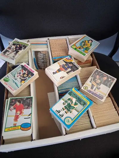 1970s hockey cards great condition , View more