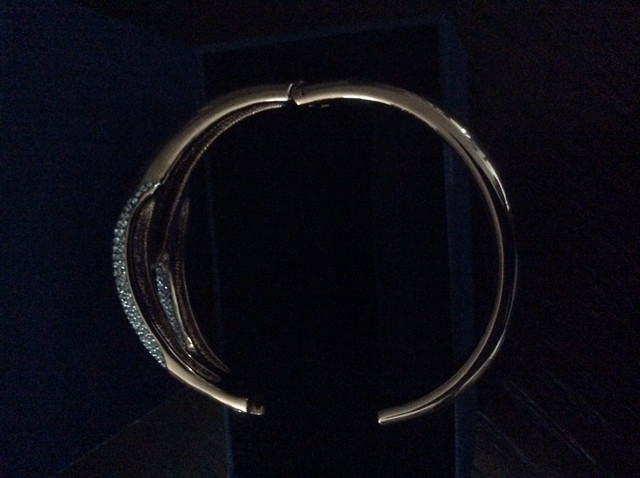 Swarovski bracelet in Jewellery & Watches in St. Catharines - Image 3