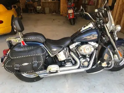 2008 Heritage Softail in MINT condition with a ton of extra's: Original owner Always stored in garag...