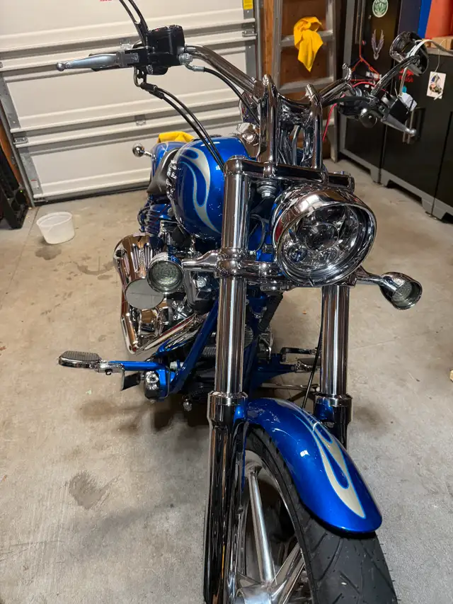 2009 Harley-Davidson Rocker C in Street, Cruisers & Choppers in Calgary - Image 3