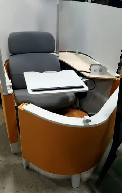 Brody Privacy work lounge, View more