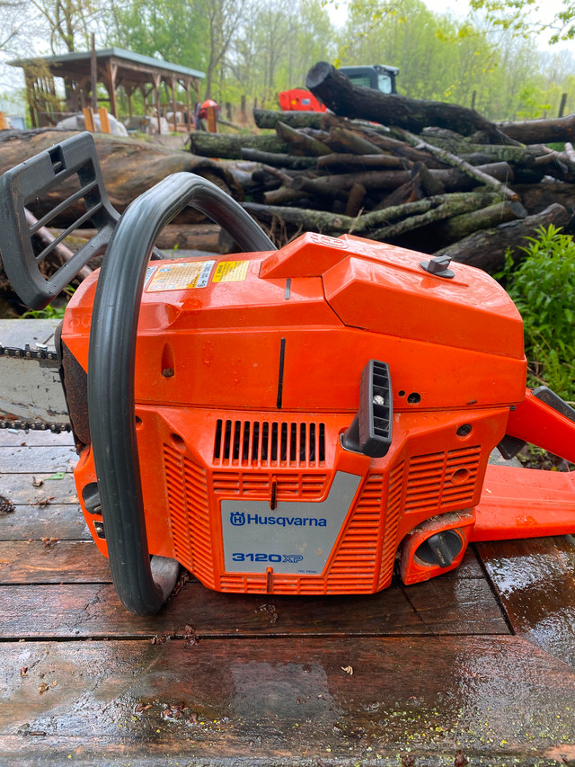 Husqvarna 3120XP with 48” bar and 404 Ripping Chain in Power Tools in Hamilton - Image 3
