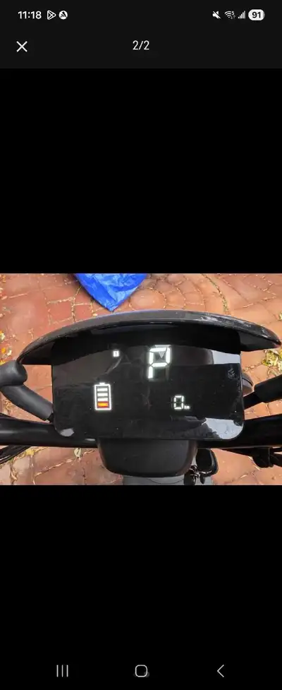 Selling 2024 50 CC electric gio scooter brand new asking $2800 OBO comes with 2 sets of keys battery...