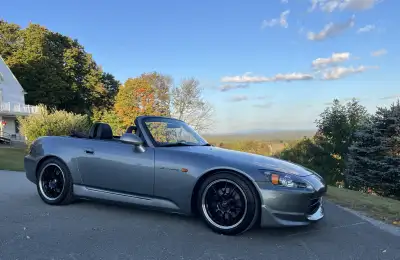 Honda S2000 Cabriolet/Roadster 2 portes 2008, transmission manuelle, 116 600 km. Ce modèle AP2 est r...