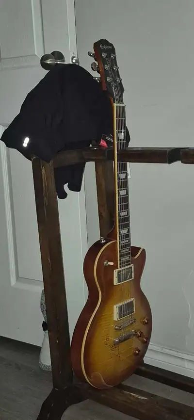 Epiphone Les Paul Standard Pro, View more
