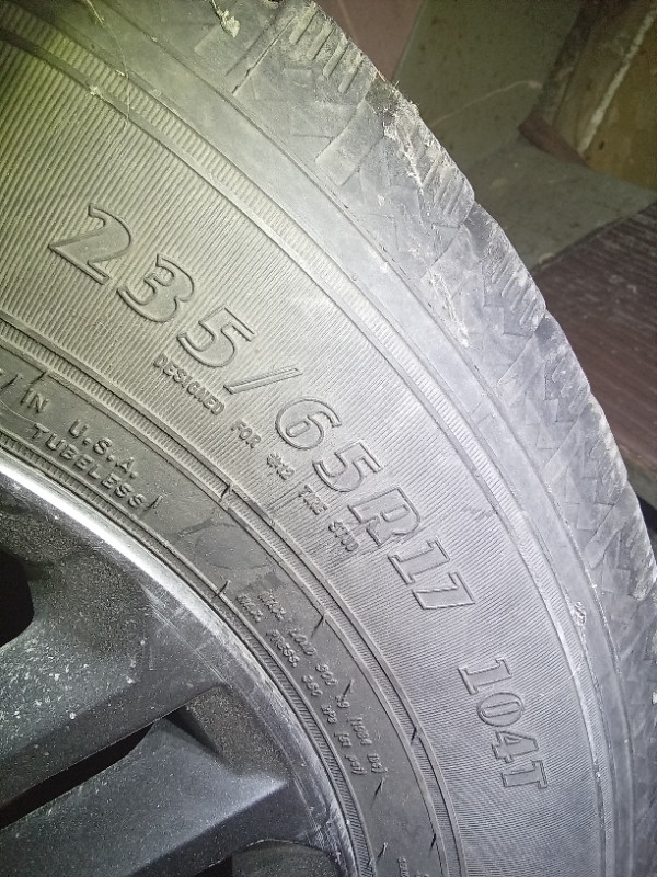 Honda 17in rim and tire in Tires & Rims in Winnipeg - Image 2
