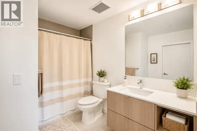 Bright 2022-Built 1 Bed + Den - Downtown PoCo in Condos for Sale in Vancouver - Image 6