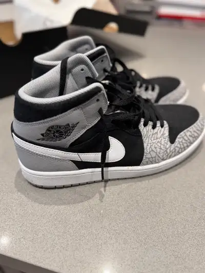 NIKE Air Jordan Mid - Size 10, View more